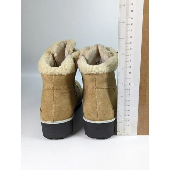 JBU Tan Ankle Boots with Cream Lining - Picture 4 of 5